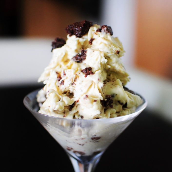 Dark chocolate, chocolate chip cookie dough nice cream Dark chocolate, chocolate chip cookie dough nice cream